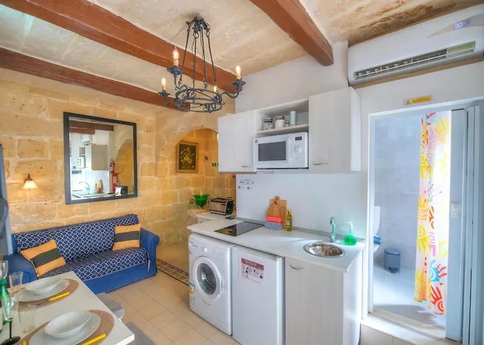 Charming House In The Heart Of Valletta Cpac1-3